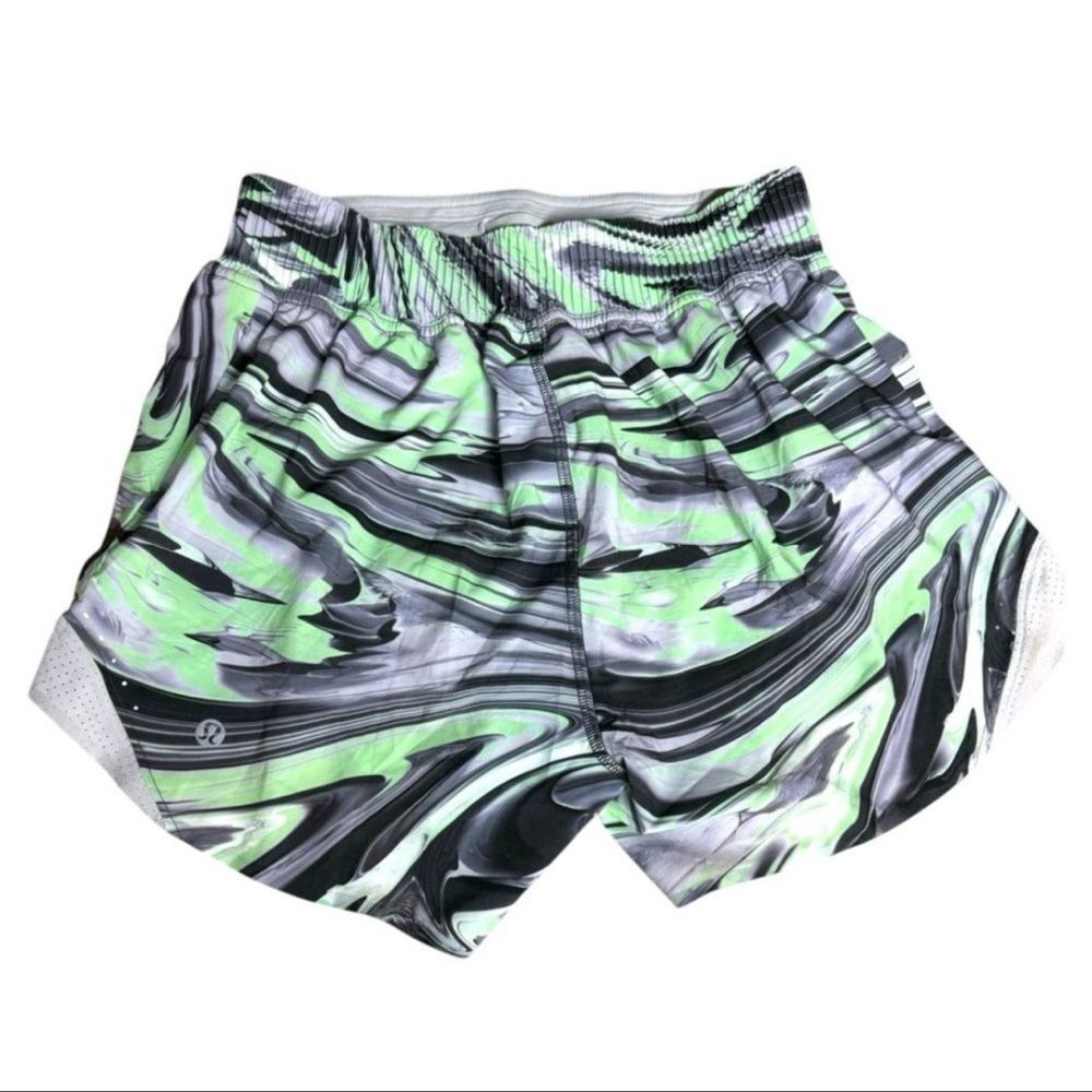Lululemon Hotty Hot High-Rise Short 4” Green/Black - Special Edition - Size 4 - Picture 4 of 10